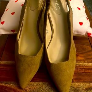 Cute heeled sandal! Sling back